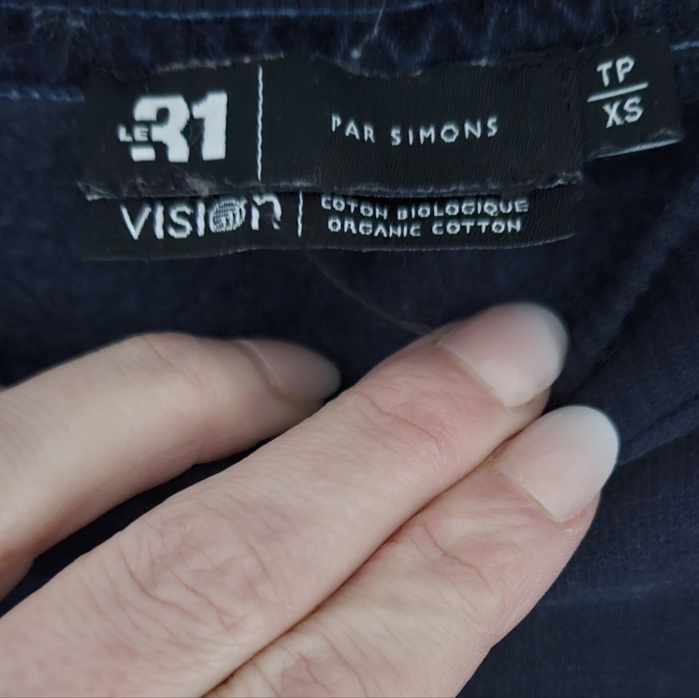 Simons Black Revelstoke sweater - Picture 2 of 3